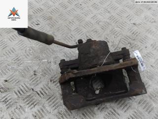 суппорт передний правый Jeep Cherokee KJ 2004, 2.5 л., дизель, МКПП, чёрный, внедорожник 5 дв.