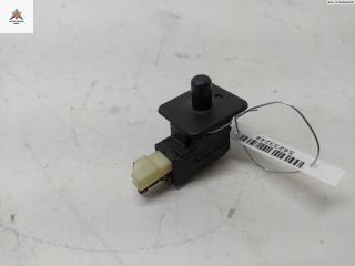 выключатель концевой (концевик) Mercedes-Benz C-Класс W202/S202 1993, 1.8 л., бензин, МКПП, жёлтый, седан, 2028202110