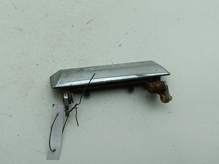 ручка наружная передняя правая Mitsubishi L300 1989, 2.5 л., дизель, МКПП, белый, микроавтобус, MB134041