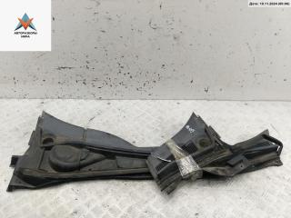 дождевик Mitsubishi Grandis 1 поколение 2004, 2.4 л., бензин, АКПП, красный, минивэн