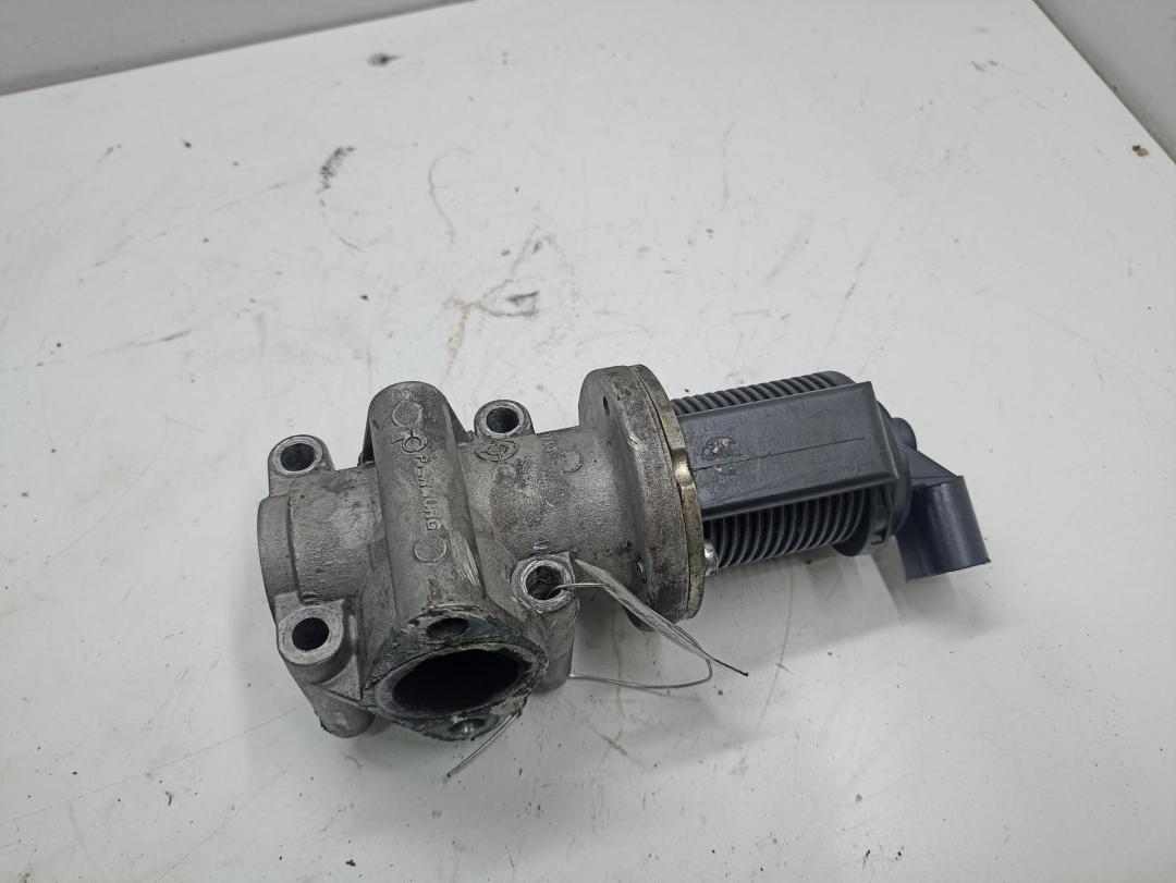 клапан EGR Opel Signum 2004, 1.9 л., дизель, МКПП, зелёный, хетчбэк 5 дв.