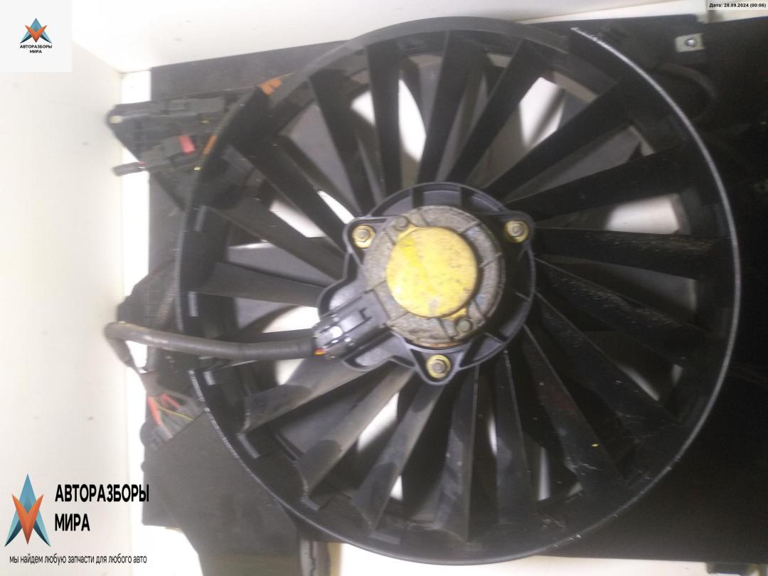 вентилятор радиатора Jaguar S-Type 1 поколение 1999, 3.0 л., бензин, АКПП, зелёный, седан - фото №1