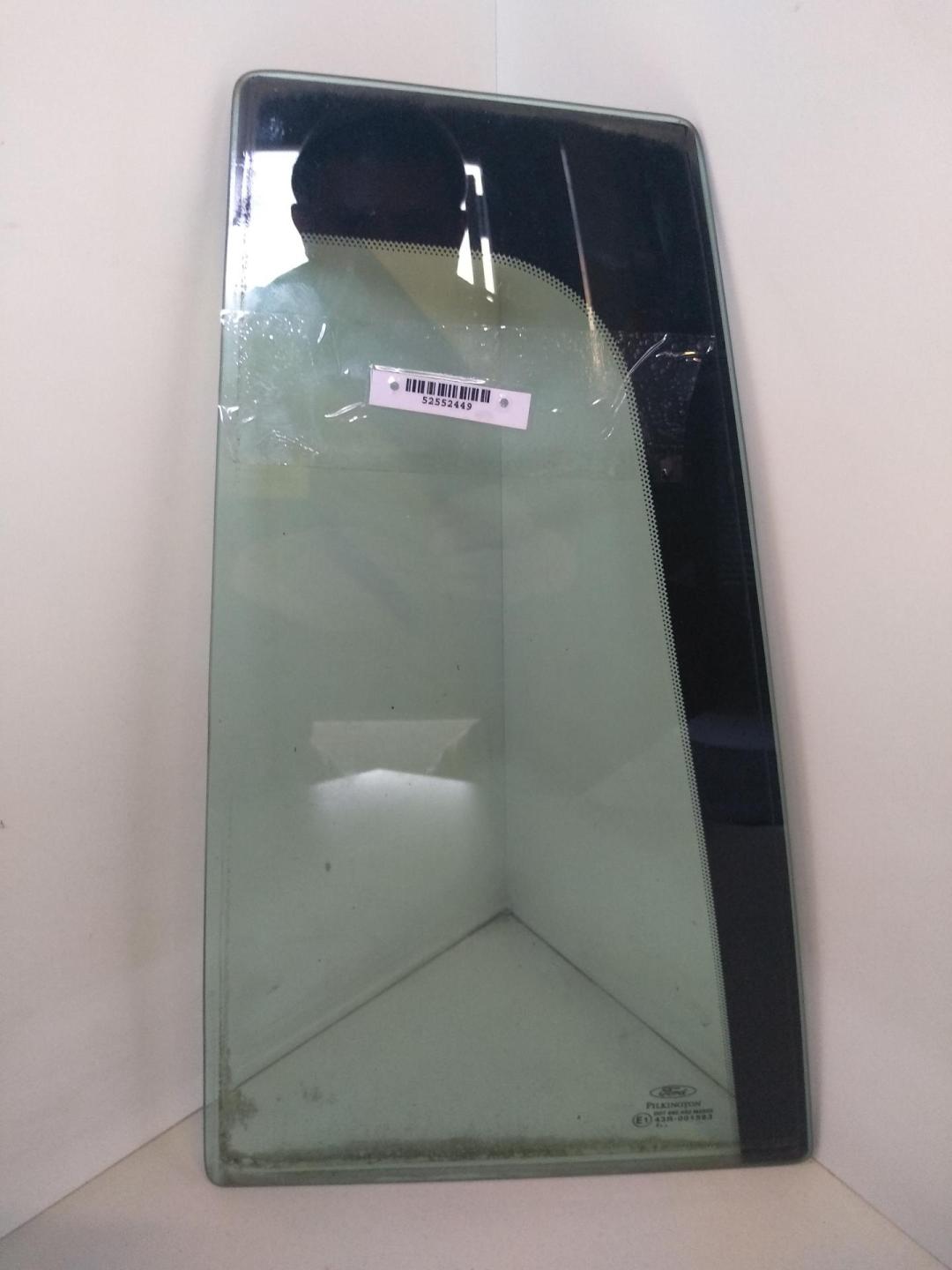 форточка задняя левая Ford Fusion 2003, 1.6 л., i, бензин, МКПП, серый, хетчбэк 5 дв.