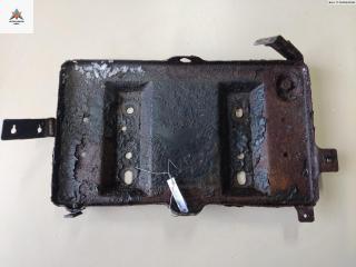 полка аккумулятора Hyundai H-1 Starex [рестайлинг] 2004, 2.5 л., дизель, МКПП, белый, минивэн