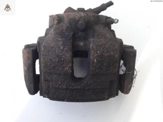 суппорт передний правый BMW X3 E83 2004, 2.5 л., бензин, АКПП, чёрный, внедорожник 5 дв.