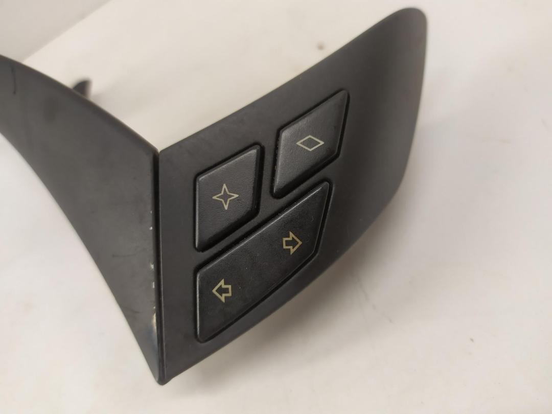 кнопки управления на руле BMW 5 E60/E61 2006, 61316983296