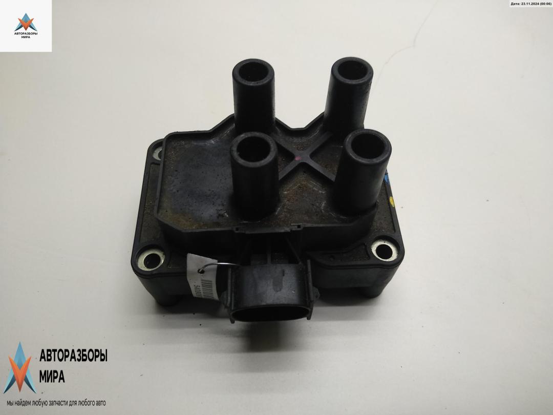 катушка зажигания Ford Focus 1 поколение 1999, 1.8 л., бензин, МКПП, чёрный, универсал - фото №1