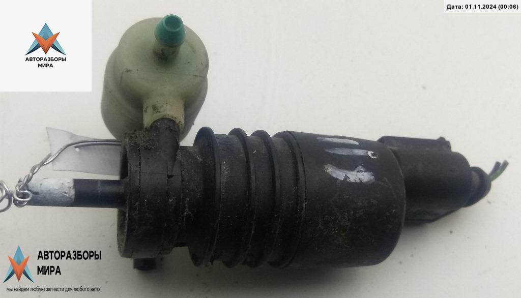 насос (моторчик) омывателя стекла Audi A6 4B/C5 1998, серый, универсал - фото №1