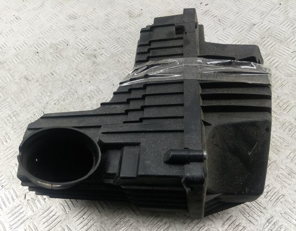 корпус воздушного фильтра Citroen C5 2006, 2.0 л., дизель, МКПП, красный, универсал, 9644910780