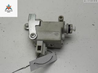 активатор замка багажника Volkswagen Fox 2 поколение [рестайлинг] 2005, 1.4 л., бензин, МКПП, чёрный, хетчбэк 3 дв., 5Z0559775F