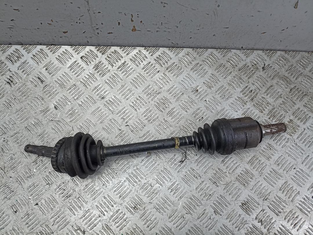 полуось передняя левая (приводной вал, ШРУС) Opel Meriva A 2005, 1.6 л., бензин, МКПП, серый, минивэн, 93299247