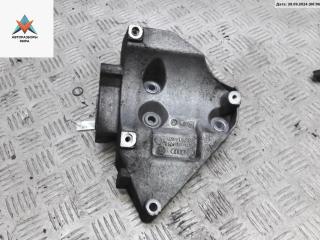 кронштейн компрессора кондиционера Volkswagen Passat B5 [рестайлинг] 2002, 1.8 л., бензин, АКПП, серый, универсал, 06B260885D