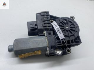 моторчик стеклоподъемника передний правый Audi A6 4B/C5 [рестайлинг] 2002, 2.5 л., дизель, АКПП, серый, универсал, 4B0959802E