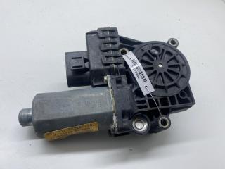 моторчик стеклоподъемника передний правый Audi A6 4B/C5 [рестайлинг] 2002, 2.5 л., дизель, АКПП, серый, универсал, 4B0959802E