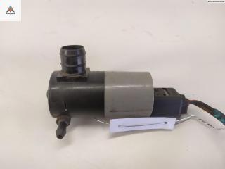 насос (моторчик) омывателя стекла Land Rover Range Rover 3 поколение [рестайлинг] 2005, серый, внедорожник 5 дв.