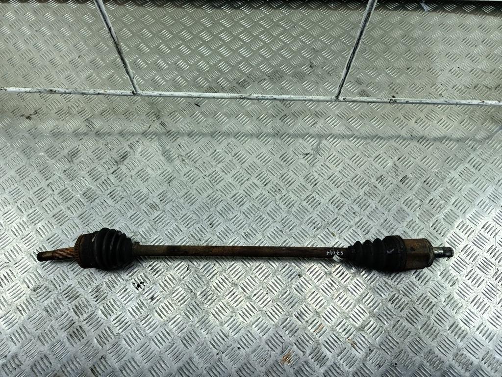 полуось передняя правая (приводной вал, ШРУС) Nissan Almera N16 2001, 1.5 л., бензин, МКПП, чёрный, хетчбэк 5 дв.