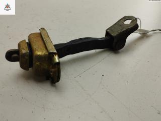 Ограничитель открывания двери задней Nissan Primera P11 1998, хетчбэк 5 дв.