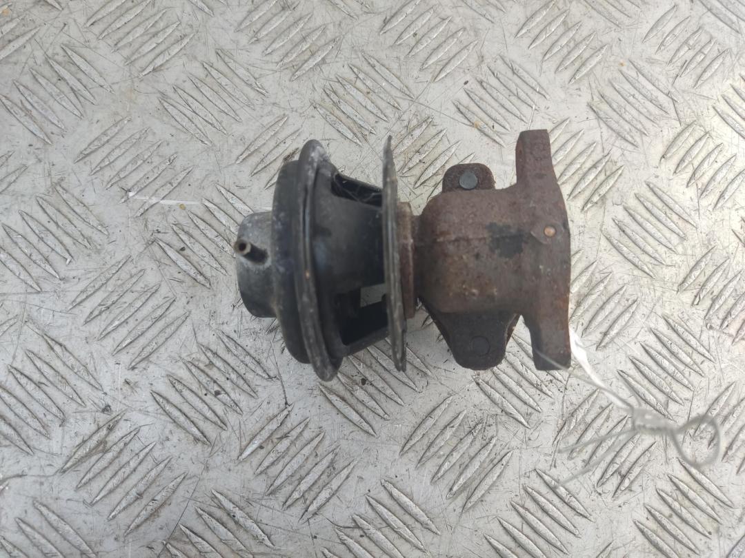 клапан EGR Hyundai Terracan 2003, 2.9 л., дизель, МКПП, зелёный, внедорожник 5 дв.