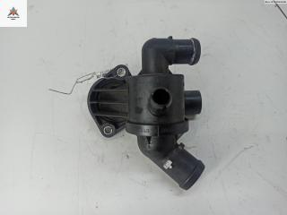 корпус термостата Audi Q3 8U 2012, 2.0 л., дизель, АКПП, серый, внедорожник 5 дв., 03L121111AE