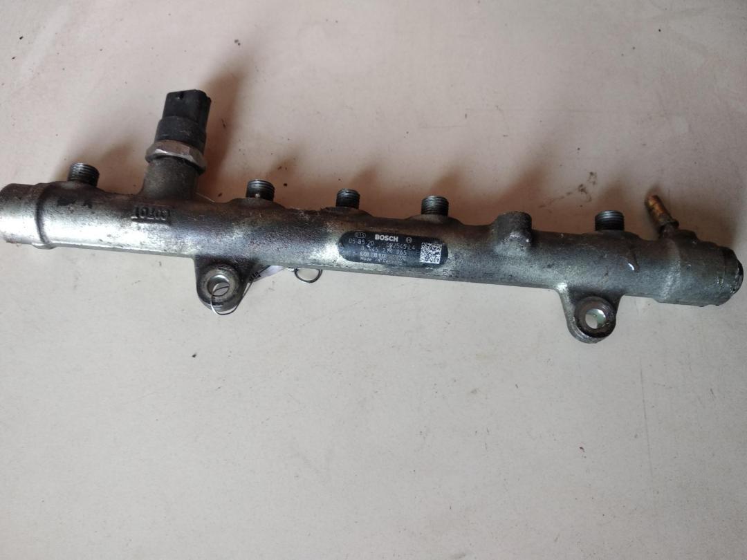 топливная рампа Nissan Primera P12 2005, 1.9 л., дизель, МКПП, чёрный, универсал