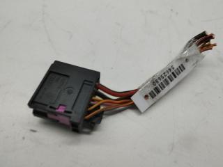 разъем (фишка) проводки Audi A4 B6 2002, 2.0 л., бензин, МКПП, серый, универсал, 8Z0972701