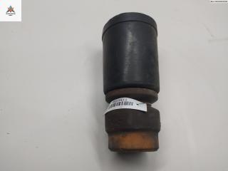 Отбойник подвески Audi A6 4B/C5 1997, 2.4 л., бензин, МКПП, зелёный, универсал, 8D0412131H