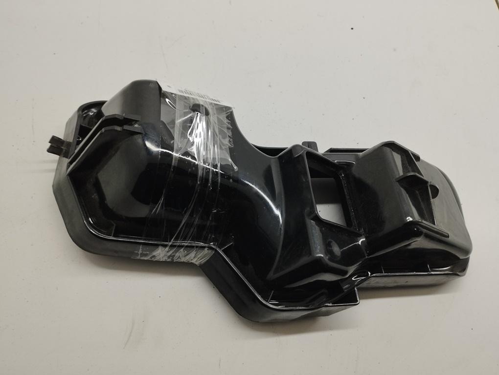 крышка фары Audi A6 C5 1998, 2.4 л., бензин, МКПП, синий, универсал, 304461113L