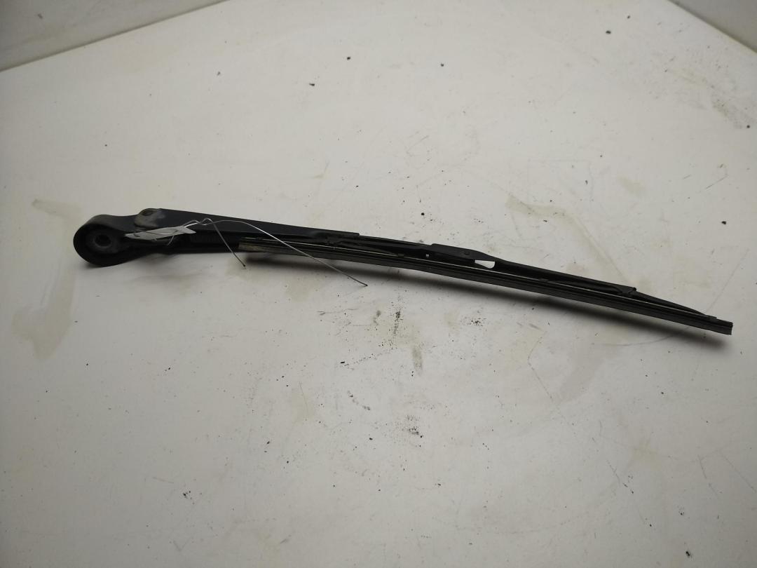 Щеткодержатель (поводок стеклоочистителя) задний Ford Fusion 2003, 1.4 л., бензин, робот, серый, хетчбэк 5 дв., 2S6117406AB