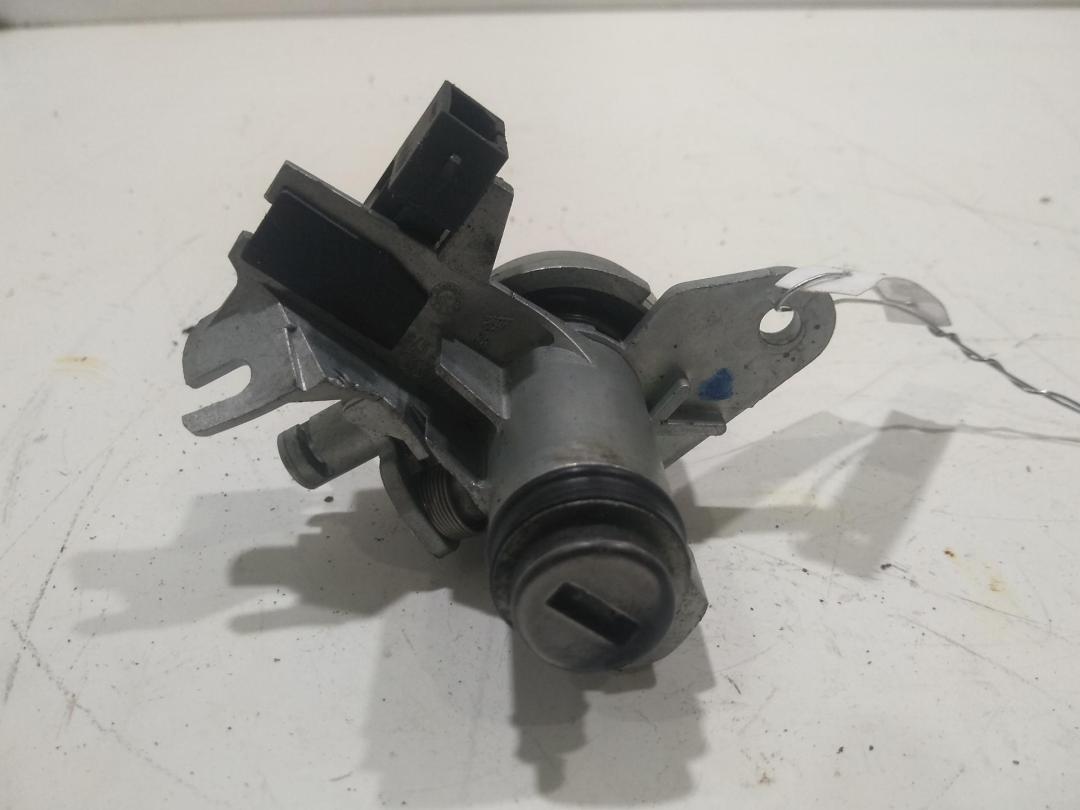 Личинка замка багажника Audi A6 C6 2005, 2.0 л., дизель, МКПП, синий, седан