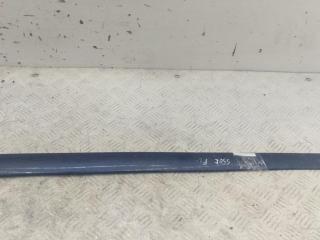 молдинг двери передней правой Toyota COROLLA VERSO 2002, 2.0 л., дизель, МКПП, синий, минивэн