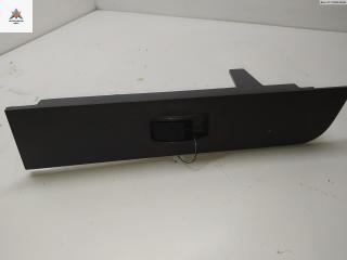 кнопка стеклоподъемника переднего правого Toyota 4Runner 1995, 3.0 л., дизель, АКПП, зелёный, внедорожник 5 дв.