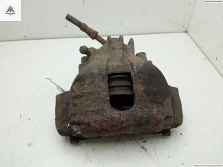 суппорт передний правый Volvo V70 2 поколение 2001, 2.4 л., бензин, МКПП, синий, универсал