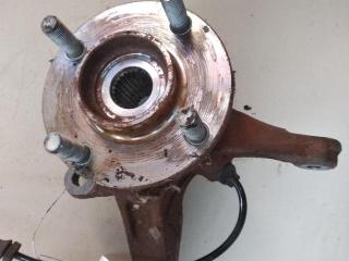 ступица передняя правая Nissan Micra 4 поколение (K13) 2011, 1.2 л., бензин, АКПП, серый, хетчбэк 5 дв.