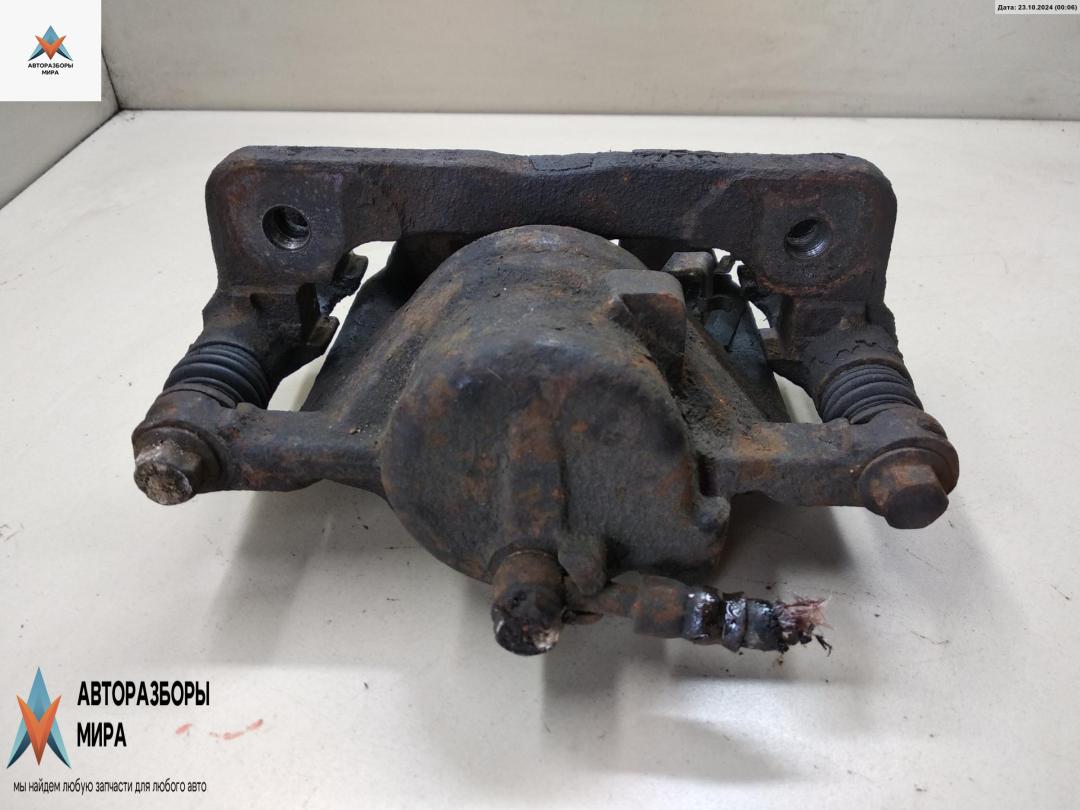 суппорт передний левый Honda Accord 5 поколение 1993, 2.0 л., бензин, МКПП, синий, седан - фото №1