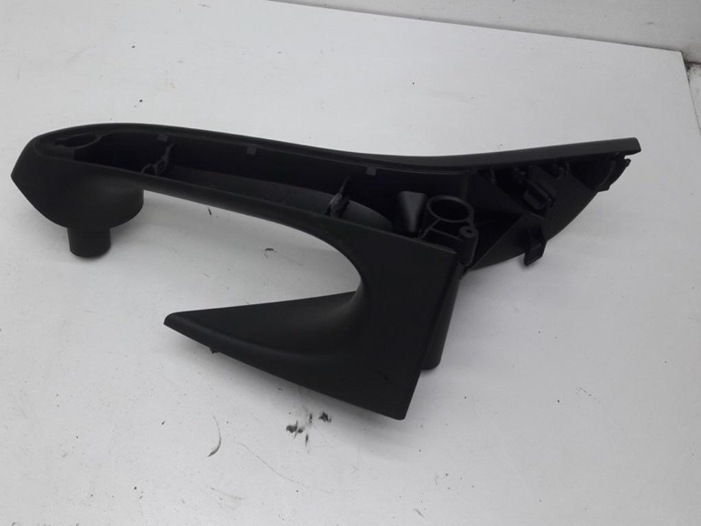 ручка внутренняя задняя правая Volkswagen Passat B6 2007, 1.9 л., дизель, МКПП, чёрный, универсал, 3C4868188A