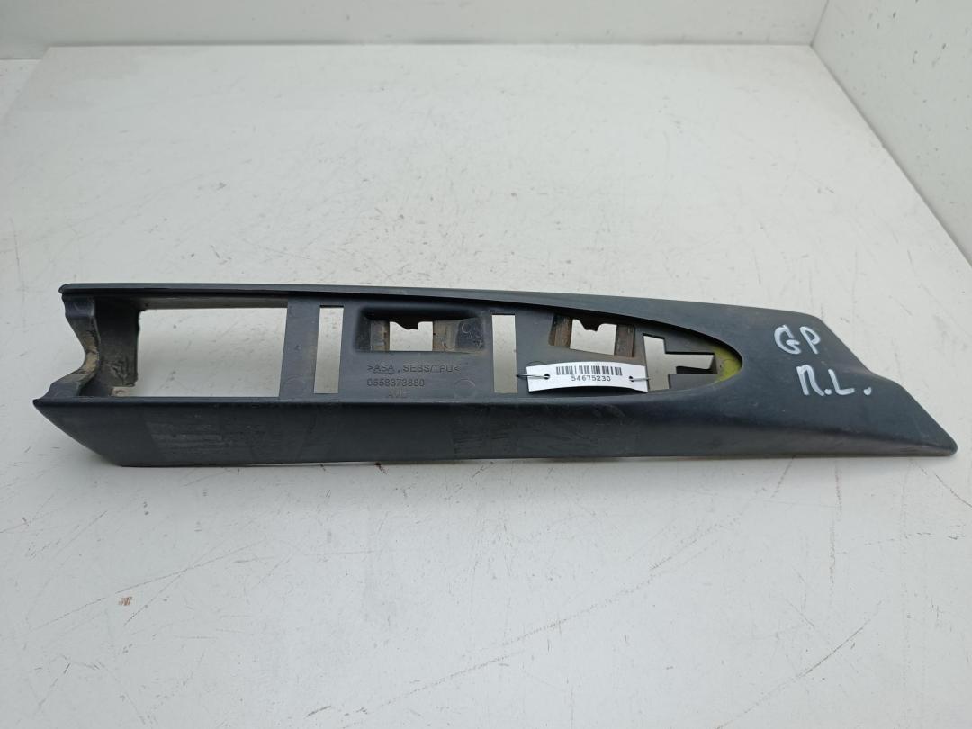крышка (заглушка) рейлинга Citroen C4 Grand Picasso 2007, 1.8 л., бензин, МКПП, чёрный, минивэн, 9658373880