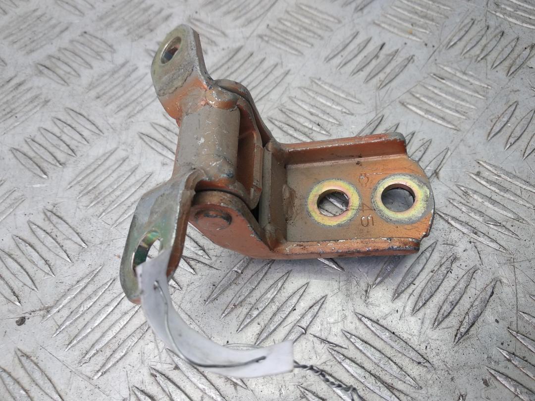 петля двери Nissan 350Z Z33 2004, жёлтый, кабриолет
