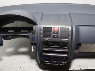 панель передняя салона (торпедо) Hyundai Getz 1 поколение 2002, 1.1 л., бензин, МКПП, зелёный, хетчбэк 3 дв., 847101C100DB