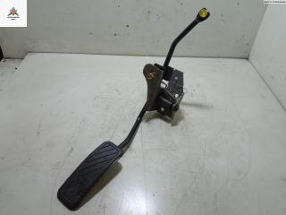 педаль Kia Sorento 1 поколение 2004, 3.5 л., бензин, АКПП, чёрный, внедорожник 5 дв.