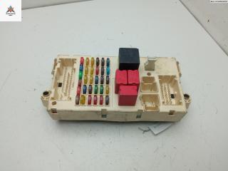 блок предохранителей Fiat Stilo 1 поколение 2004, 1.6 л., бензин, МКПП, синий, универсал, 51759305