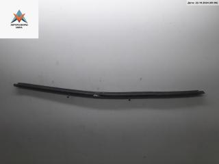 Молдинг стекла двери наружный Volkswagen Golf 4 поколение 1998, 1.9 л., дизель, МКПП, чёрный, хетчбэк 3 дв.