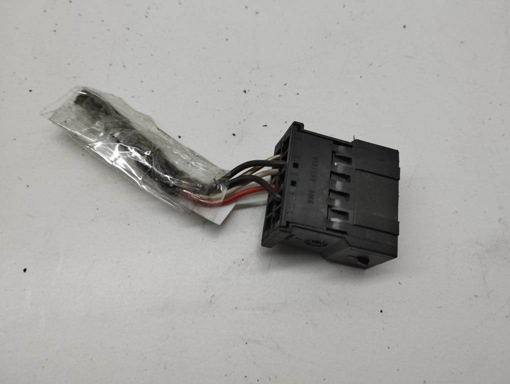 разъем (фишка) проводки Audi A4 B5 2001, 1.8 л., бензин, МКПП, серый, универсал