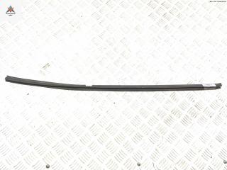 Молдинг стекла двери задней правой наружный Mercedes-Benz E-Класс W124 [2-й рестайлинг] 1995, 2.0 л., бензин, МКПП, серый, универсал