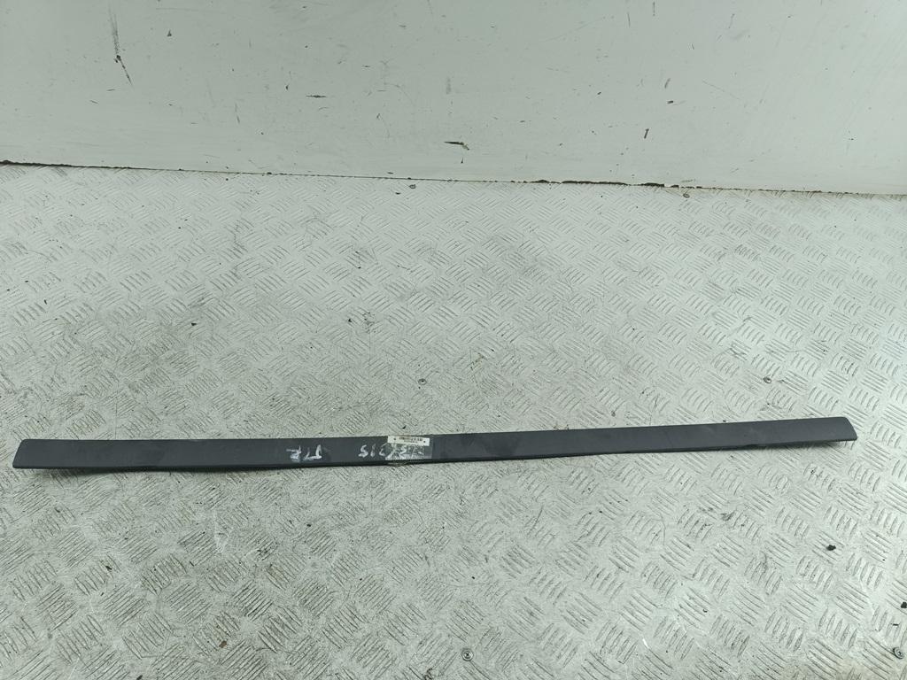 молдинг двери передней правой Ford C-Max 2004, 1.8 л., бензин, МКПП, синий, минивэн, 3M51R20938AC