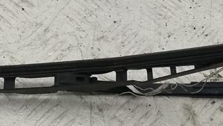 Щеткодержатель (поводок стеклоочистителя) задний Mercedes-Benz E-Класс W210/S210 [рестайлинг] 2000, 2.2 л., дизель, АКПП, серый, универсал, A2108200344