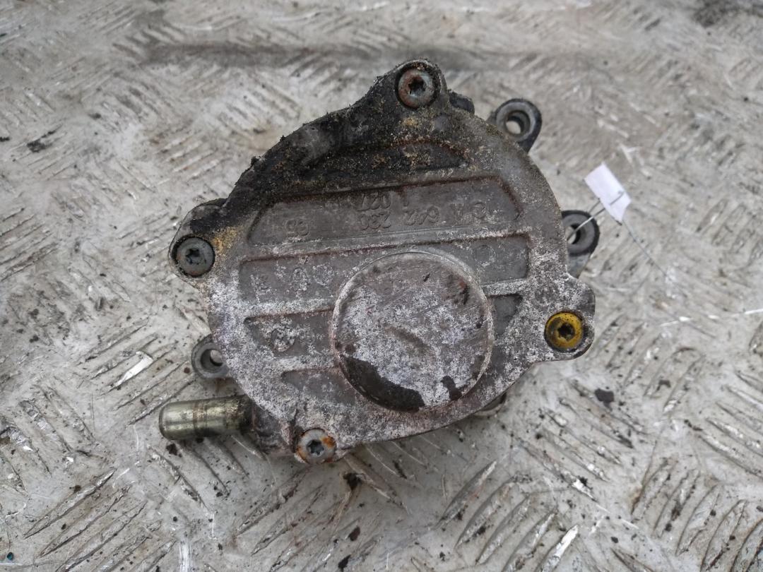 насос вакуумный Mercedes-Benz E W211 2008, 3.0 л., дизель, АКПП, чёрный, седан, 64202365