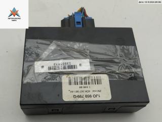 блок комфорта Volkswagen Golf 4 поколение 1998, 1.6 л., бензин, МКПП, зелёный, хетчбэк 5 дв., 1J0959799Q