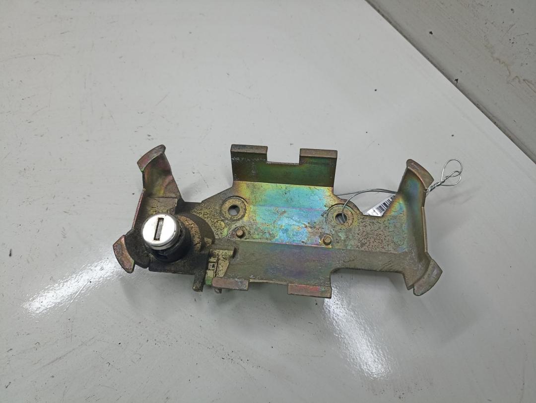 личинка дверного замка Opel Astra F 1994, 1.6 л., бензин, МКПП, красный, хетчбэк 5 дв.