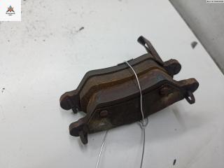 Колодки тормозные задние Opel Zafira 1 поколение (A) 2001, 1.8 л., бензин, АКПП, красный, минивэн