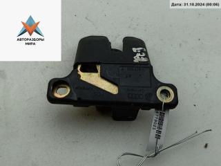 замок багажника Audi A4 B5 1996, седан, 8D5827505F